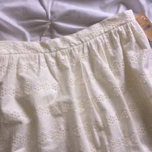 Cremieux Ivory Eyelet Skirt Sz 14 NWT   D26